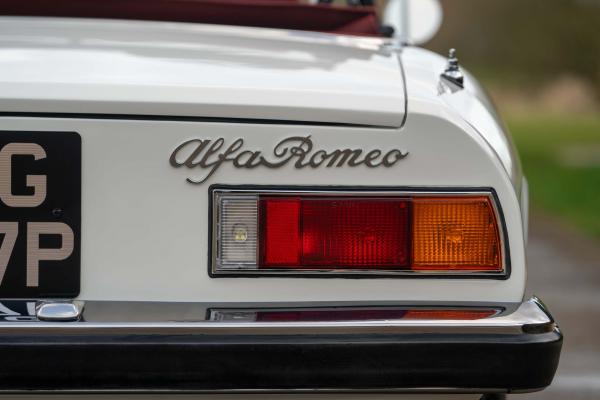 Alfa Romeo 2000 Spider Veloce 1976